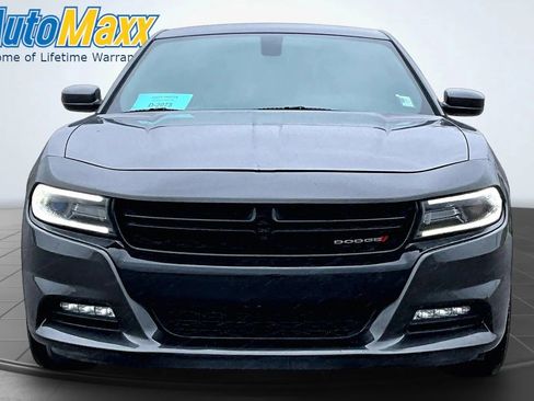 Used 2019 Dodge Charger SXT w/ Cold Weather Package AWD/4WD image 3