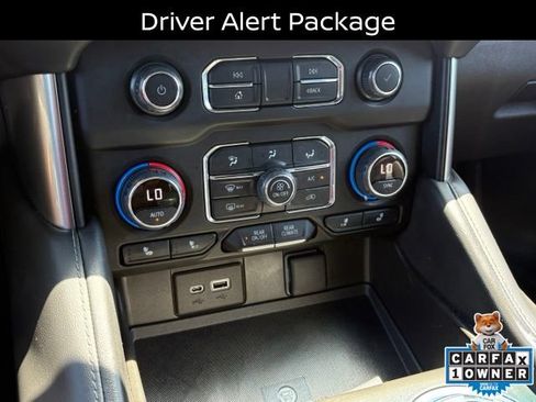 Used 2022 Chevrolet Tahoe Z71 w/ Z71 Off-Road Package AWD/4WD image 19