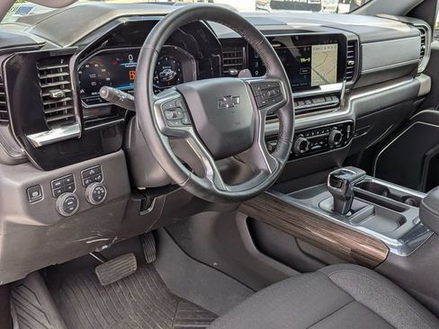 Used 2025 Chevrolet Silverado 1500 LT Trail Boss AWD/4WD image 33