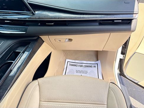 Used 2021 Cadillac Escalade ESV Premium Luxury w/ Driver Assist Tech Package AWD/4WD image 19