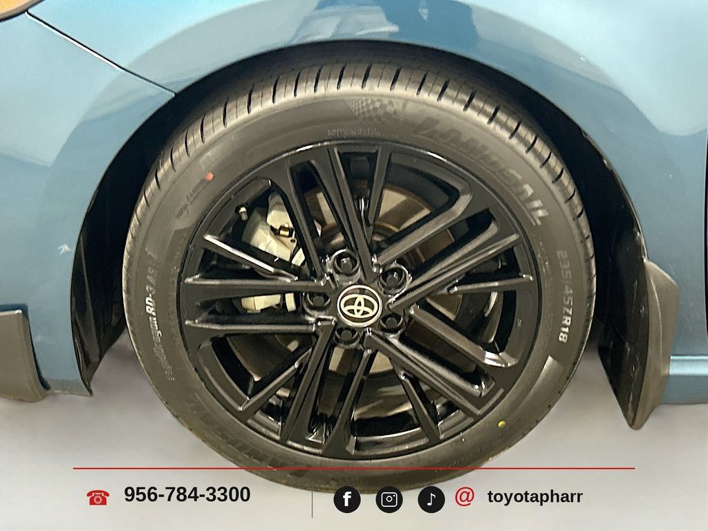 Used 2025 Toyota Camry SE w/ Convenience Package FWD image 29