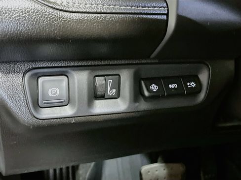 Used 2021 GMC Acadia Denali w/ Denali Ultimate Package AWD/4WD image 10