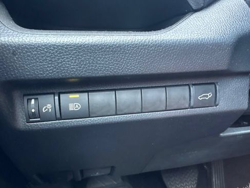 Used 2023 Toyota RAV4 XLE w/ Convenience Package FWD image 11
