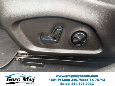 Used 2020 Jeep Renegade Limited w/ UConnect 8.4 Nav Group AWD/4WD image 19