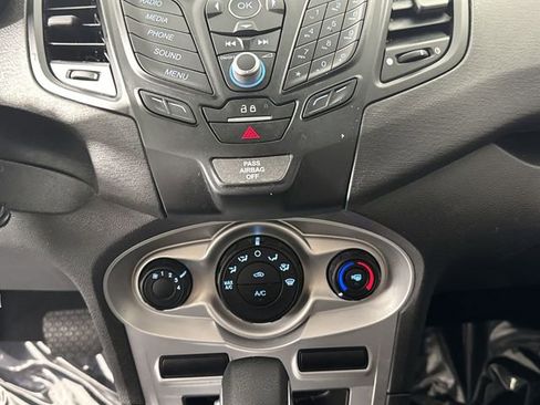Used 2019 Ford Fiesta SE FWD image 9