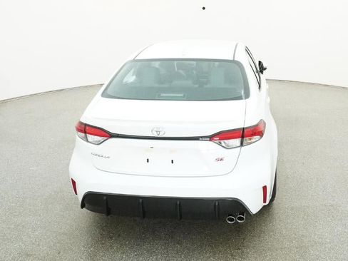 New 2026 Toyota Corolla SE image 7
