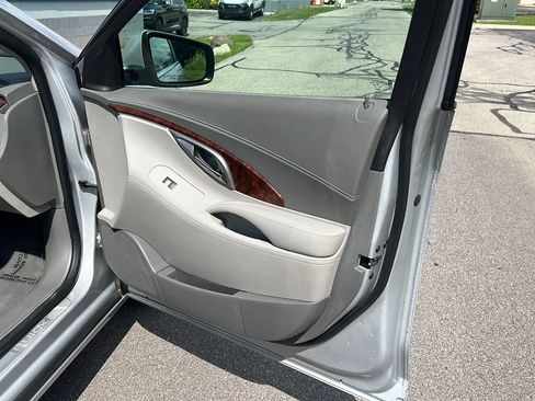 Used 2012 Buick LaCrosse Convenience image 19