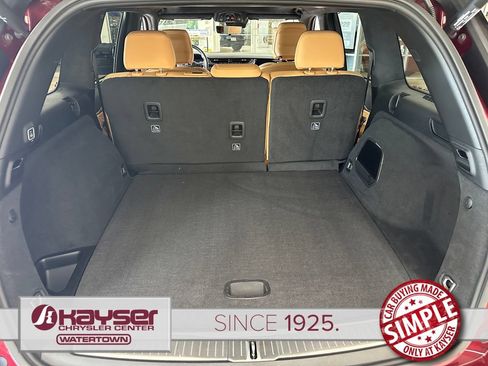 Used 2025 Jeep Grand Cherokee Summit AWD/4WD image 44