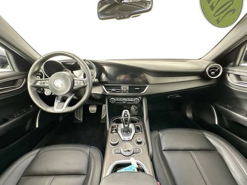 Used 2022 Alfa Romeo Giulia Ti image 3