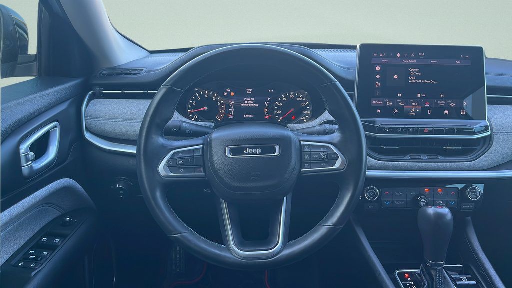Used 2022 Jeep Compass Latitude w/ Convenience Group FWD image 12