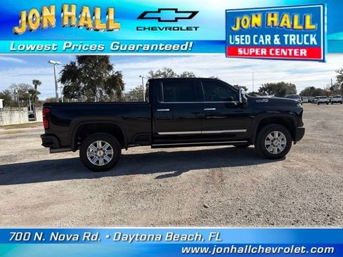 Used 2024 Chevrolet Silverado 2500 High Country w/ High Country Premium Package image 17