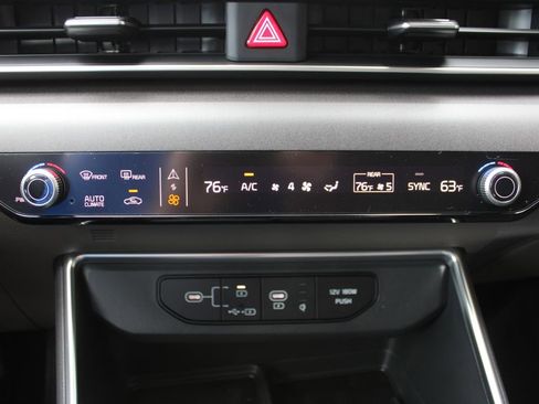 New 2026 Kia Carnival EX image 45