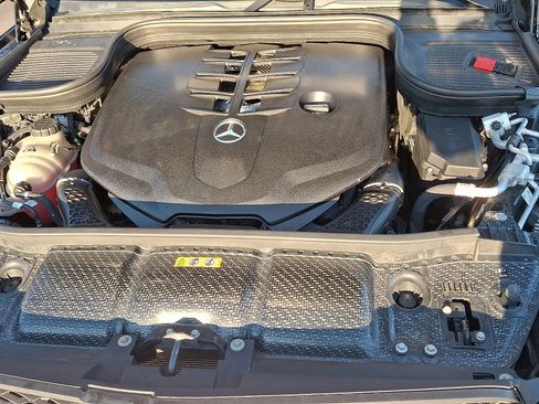 Used 2021 Mercedes-Benz GLS 580 GLS 580 image 30