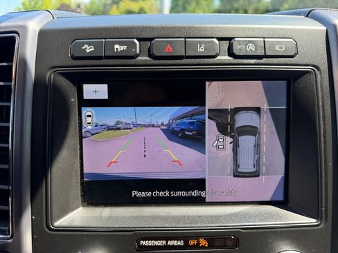 Used 2020 Ford Expedition Platinum AWD/4WD image 16