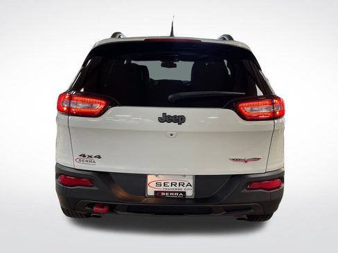 Used 2014 Jeep Cherokee Trailhawk w/ Comfort/Convenience Group AWD/4WD image 4