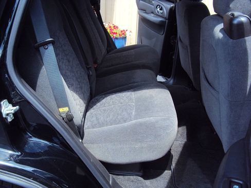 Used 2005 GMC Envoy SLE AWD/4WD image 12