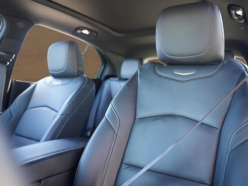 Used 2024 Cadillac XT4 Premium Luxury w/ Cold Weather Package image 9