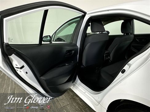 Used 2025 Toyota Corolla LE image 13