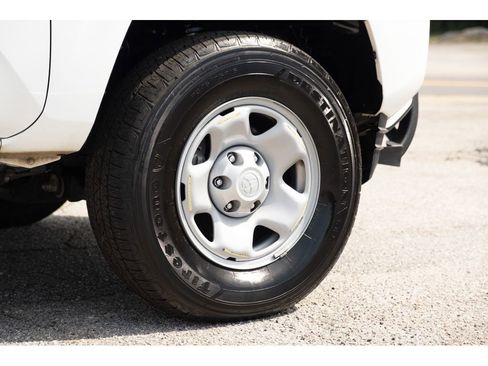 Used 2023 Toyota Tacoma SR image 9