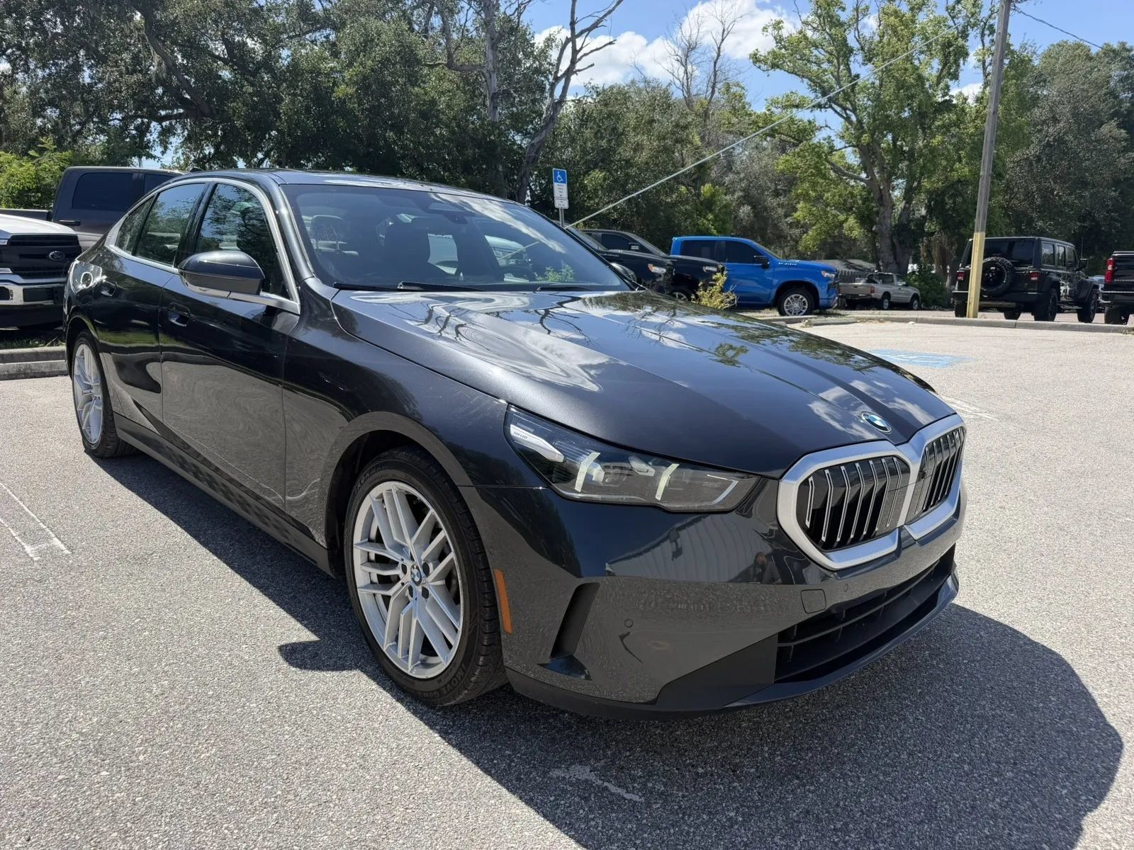 Used 2025 BMW 530i RWD image 6