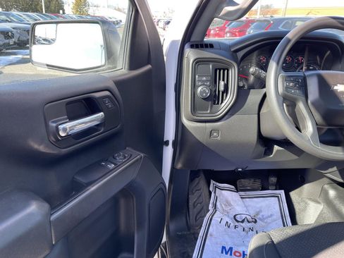 Used 2022 Chevrolet Silverado 1500 W/T image 2