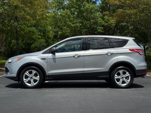 Used 2014 Ford Escape SE FWD image 2