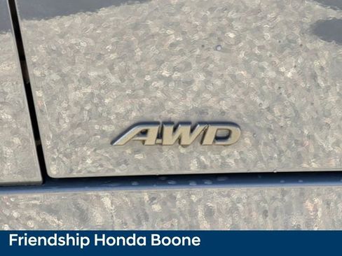 Used 2024 Toyota Prius XLE AWD/4WD image 13