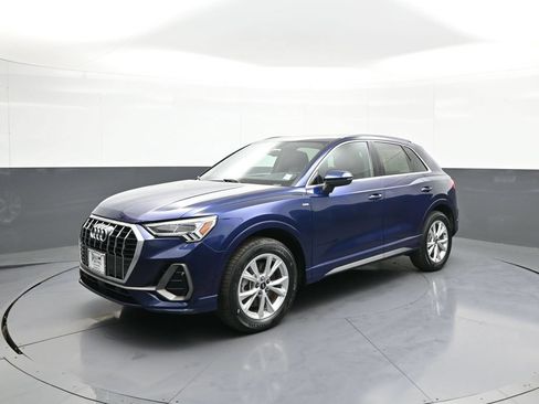 Used 2023 Audi Q3 2.0T Premium Plus AWD/4WD image 1