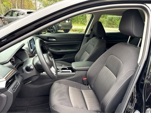 New 2024 Nissan Altima 2.5 SV image 20