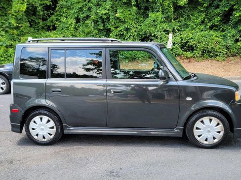 Used 2006 Scion xB FWD image 4