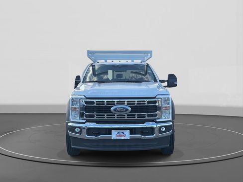 New 2026 Ford F450 XL w/ XL Chrome Package image 3