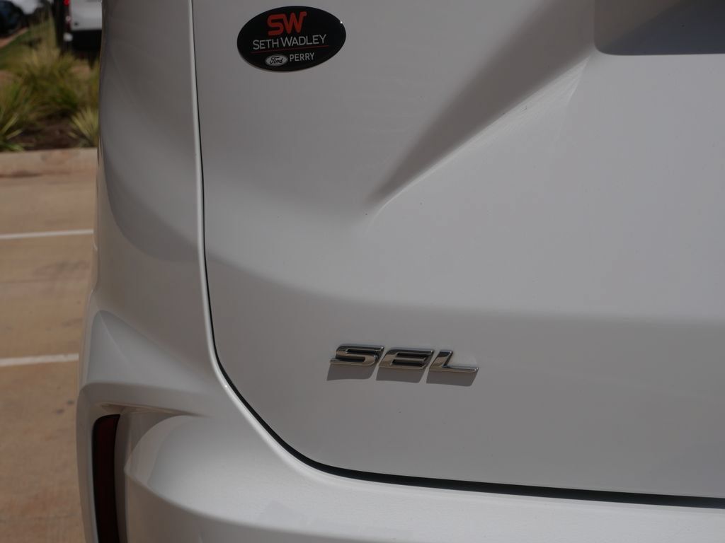 Used 2024 Ford Edge SEL AWD/4WD image 10