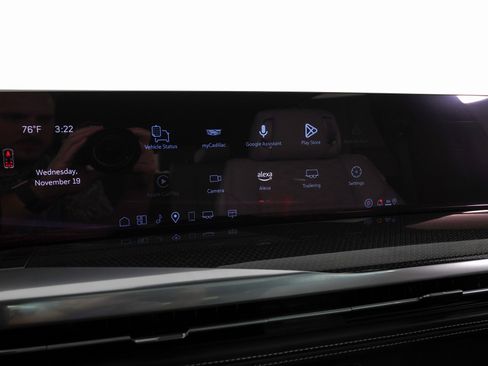 Used 2025 Cadillac Escalade ESV V w/ LPO, ONYX Package image 27