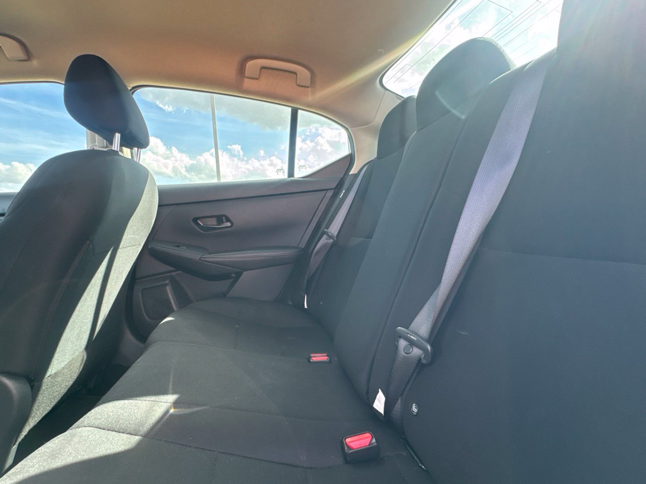 Used 2025 Nissan Sentra S FWD image 41