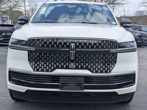 New 2026 Lincoln Navigator L Reserve image 9