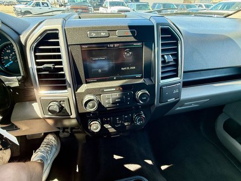 Used 2015 Ford F150 XLT w/ Equipment Group 302A Luxury AWD/4WD image 11