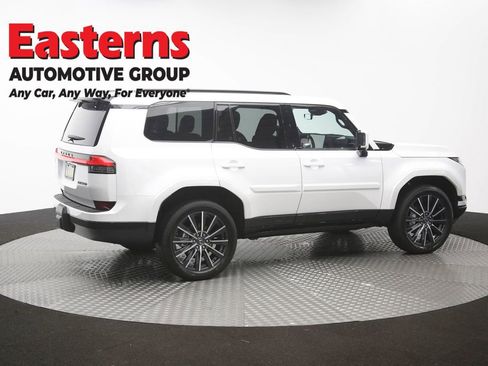 Used 2026 Lexus GX 550 w/ Cold Area Package AWD/4WD image 52