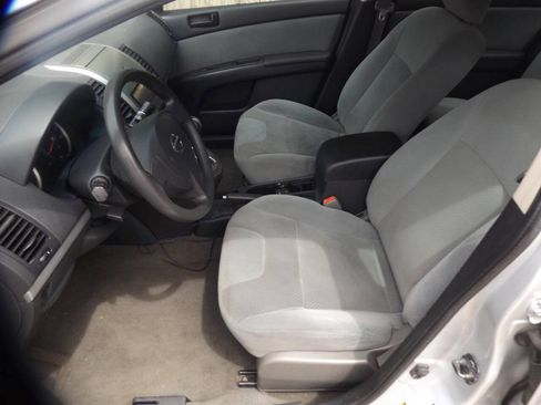 Used 2010 Nissan Sentra 2.0 FWD image 16
