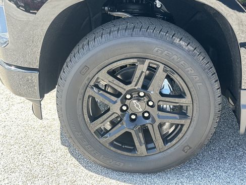 New 2026 Chevrolet Silverado 1500 RST w/ LPO, Dark Essentials Package AWD/4WD image 11