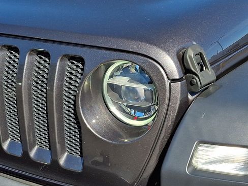 Used 2020 Jeep Wrangler Unlimited Sport AWD/4WD image 9