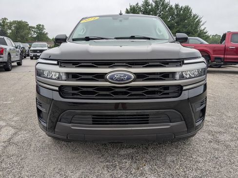 Used 2024 Ford Expedition Max XLT AWD/4WD image 2