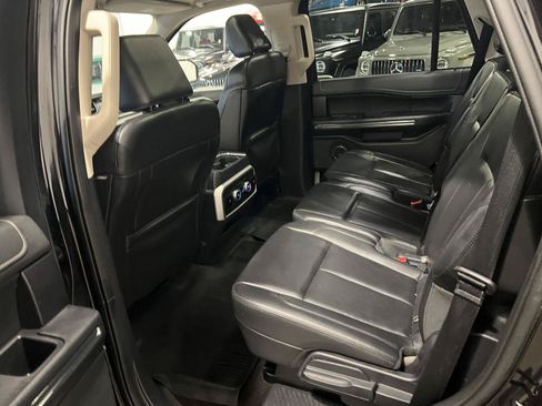 Used 2023 Ford Expedition XLT AWD/4WD image 28