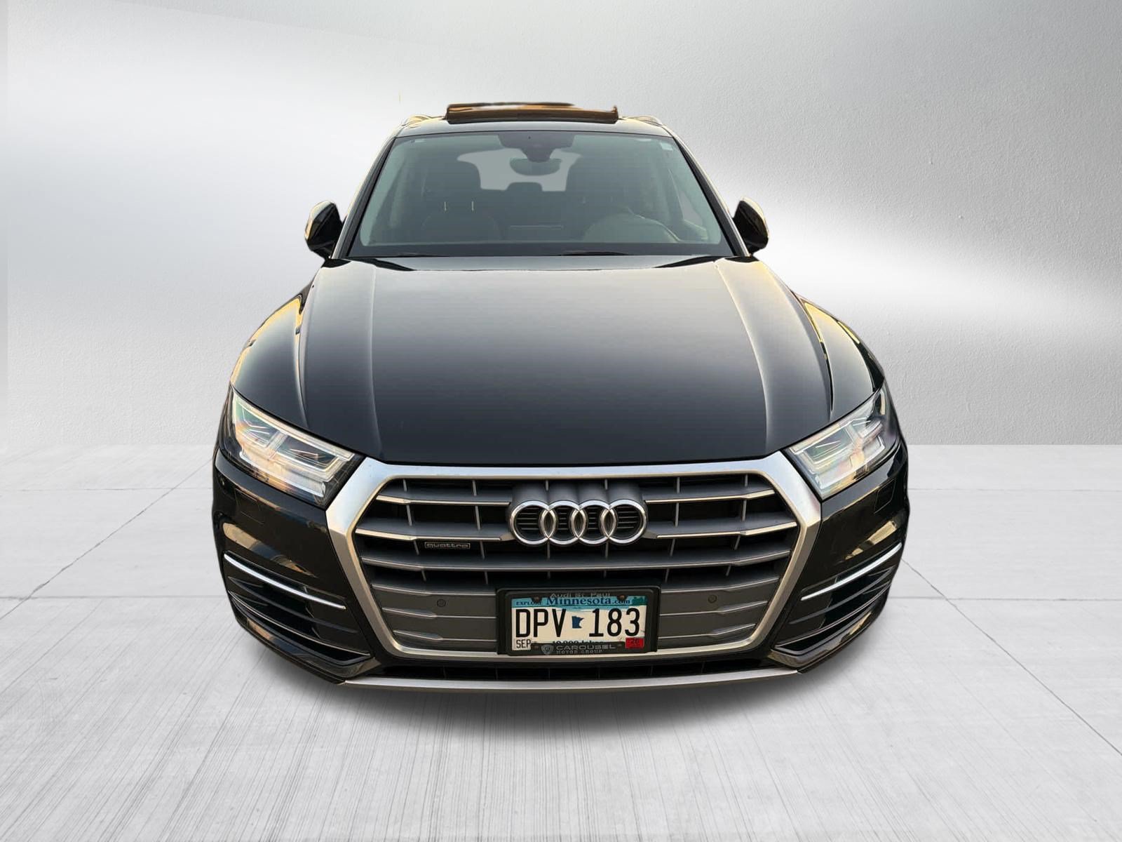 Used 2019 Audi Q5 2.0T Premium Plus w/ Premium Plus Package AWD/4WD image 2