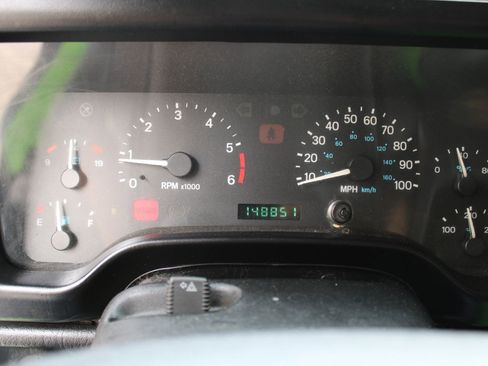 Used 1999 Jeep Wrangler SE AWD/4WD image 12