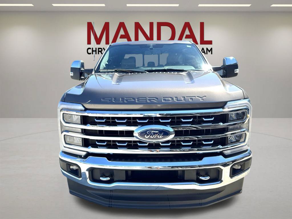 Used 2023 Ford F250 Lariat w/ Chrome Package AWD/4WD image 2