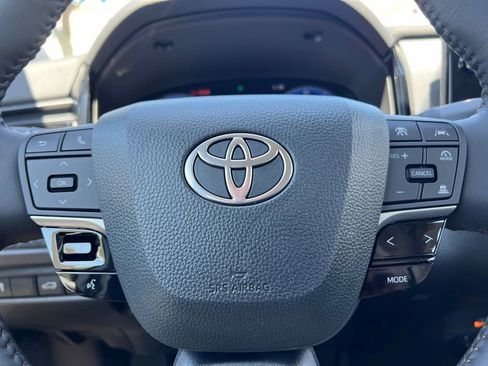 New 2026 Toyota Camry XLE FWD image 28