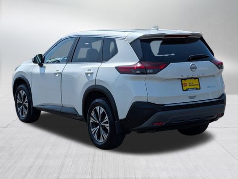 Used 2023 Nissan Rogue SV AWD/4WD image 5