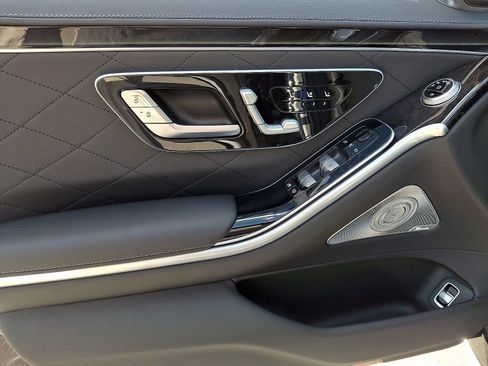 New 2026 Mercedes-Benz S 580 4MATIC Sedan image 8