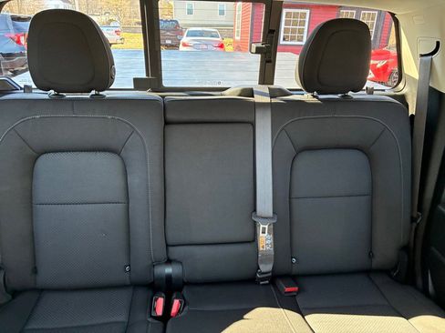 Used 2022 Chevrolet Colorado LT w/ LT Convenience Package image 27