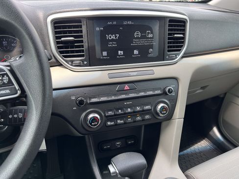 Used 2020 Kia Sportage LX w/ LX Popular Package FWD image 17